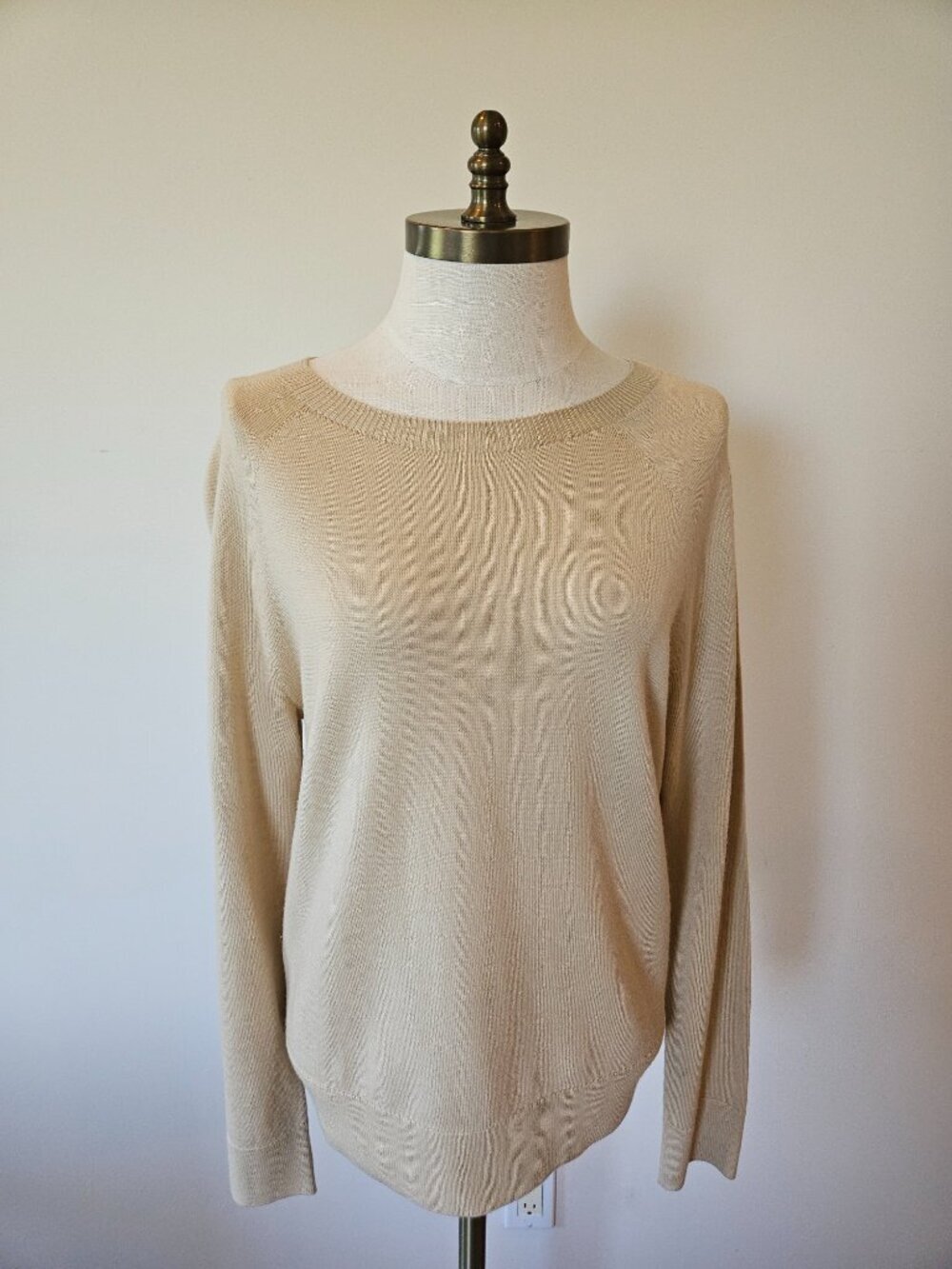 Banana Republic Cream Crewneck Sweater